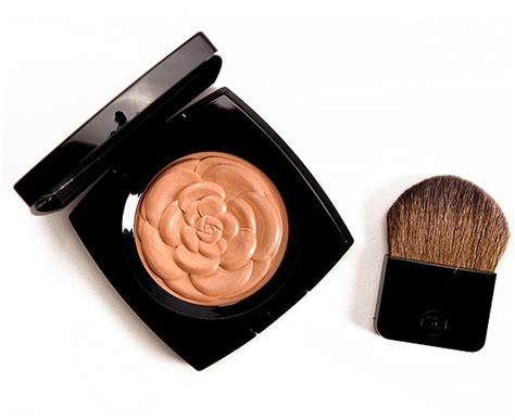 chanel lumiere d'ete|Chanel Illuminating Powder • Highlighter Review & Swatches.